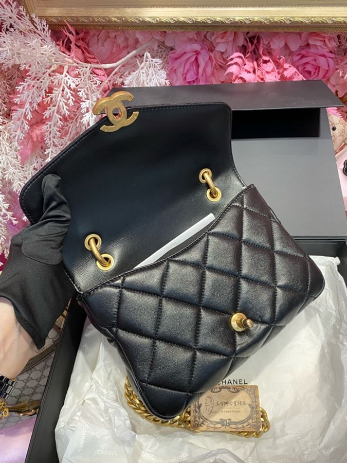 Chanel 黑金羊手提斜背包-6