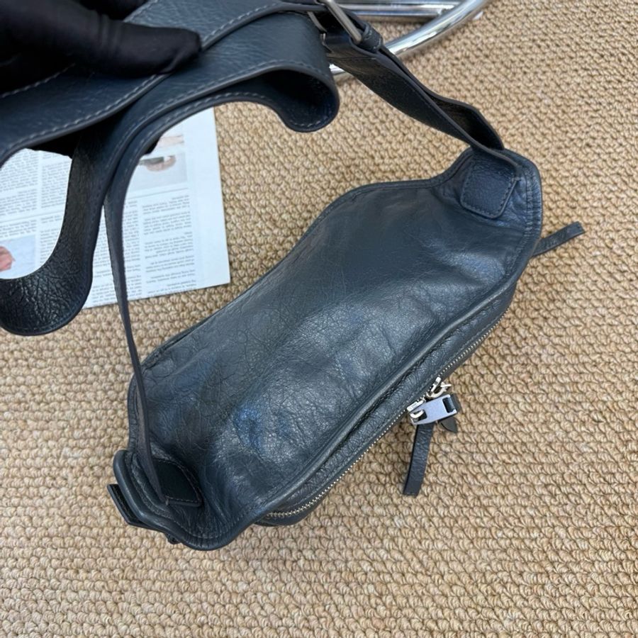 巴黎世家 Balenciaga灰色機車Arena Others腰胸包 男女均可-1