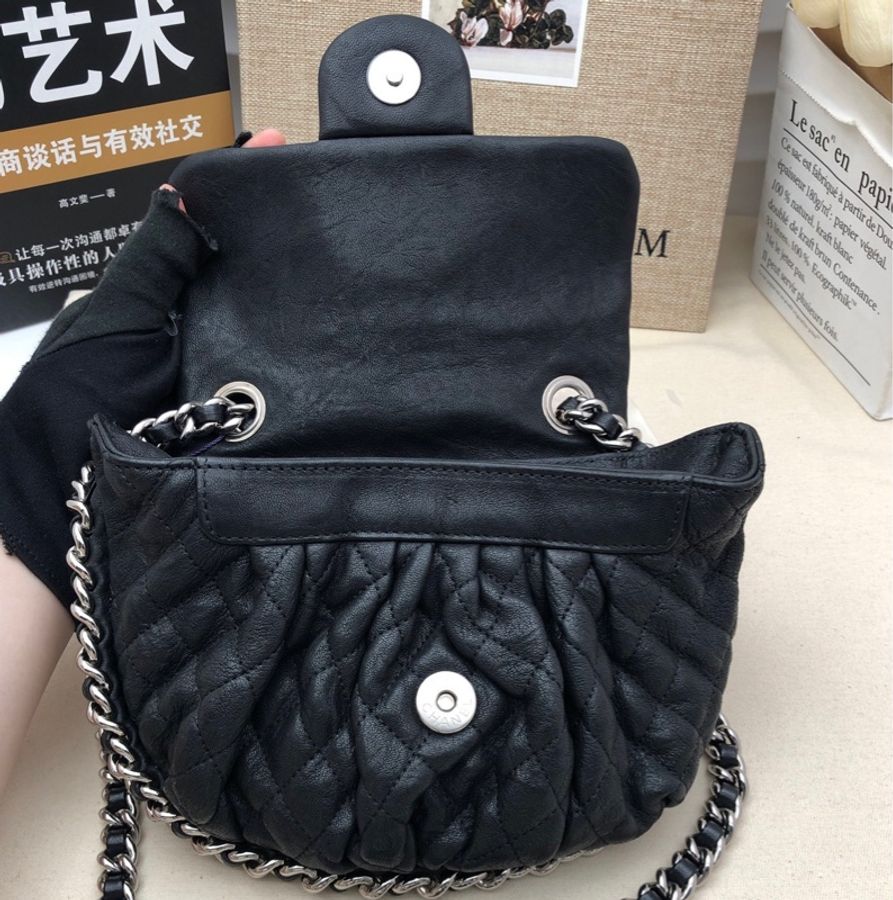 Chanel 香奈兒 滾邊南瓜包斜背包 小號 黑色 皮穿鏈條-2