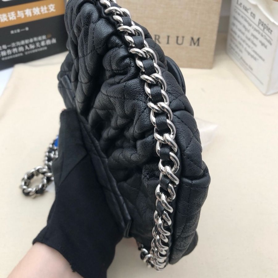Chanel 香奈兒 滾邊南瓜包斜背包 小號 黑色 皮穿鏈條-3