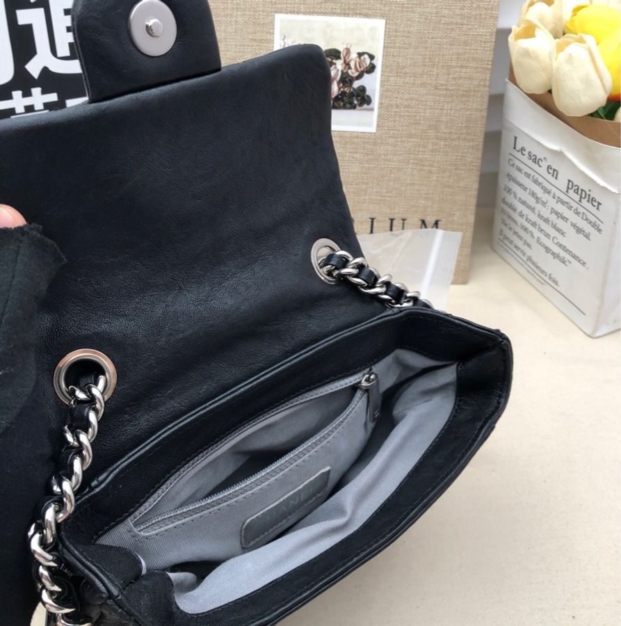 Chanel 香奈兒 滾邊南瓜包斜背包 小號 黑色 皮穿鏈條-7
