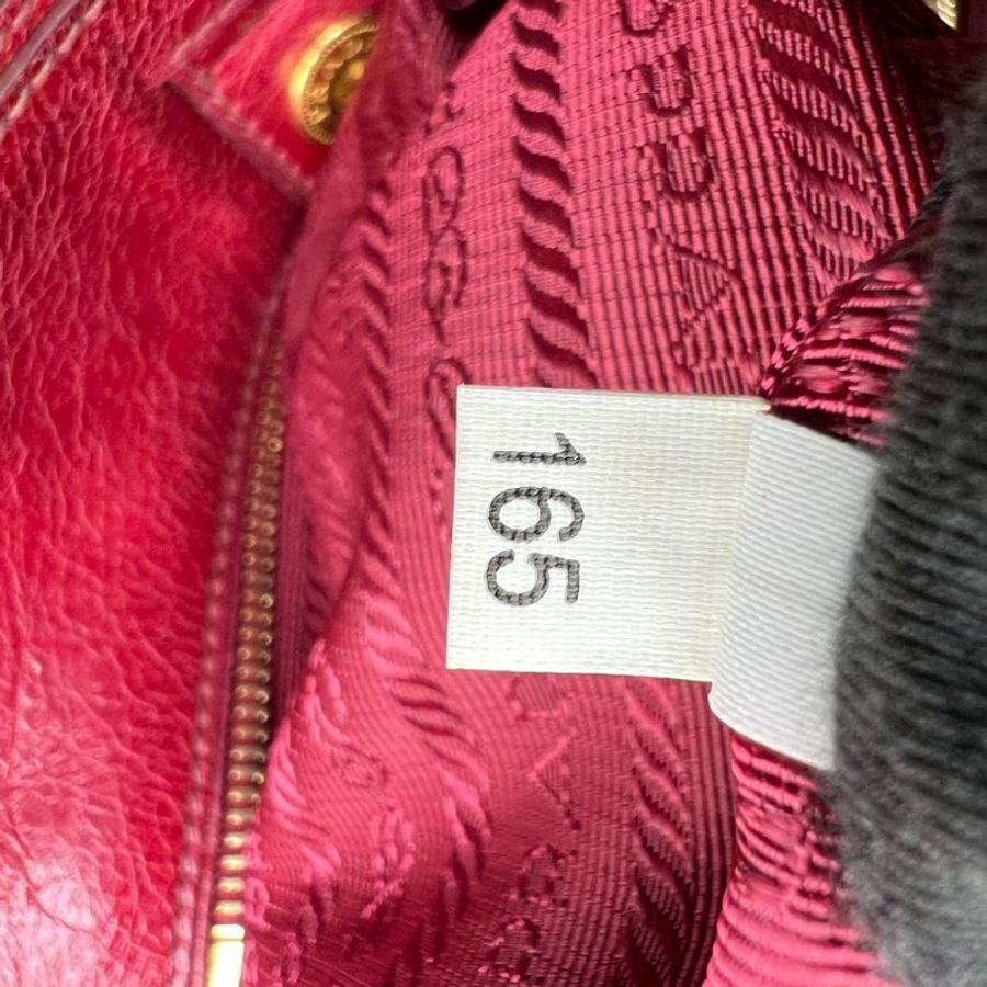 PRADA 酒紅油蠟皮波士頓手提包-1
