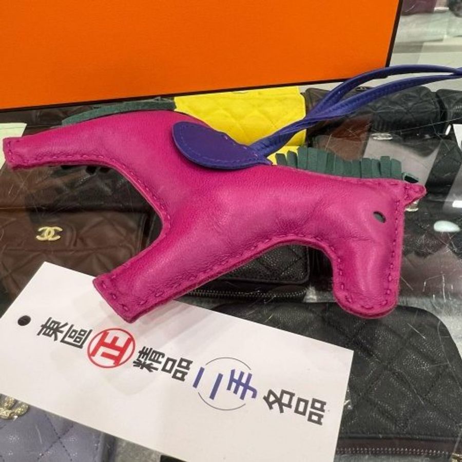 東區正精品㊣HERMES RODEO 愛馬仕紫羅蘭拼綠色全皮小馬吊飾掛飾中款 A刻RZ6523-5