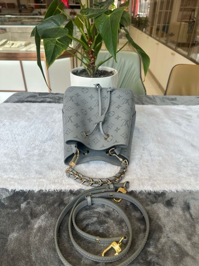 99新路易威登 Louis Vuitton NÉONOÉ BB 手袋 尺寸20 x 13 x 20-5