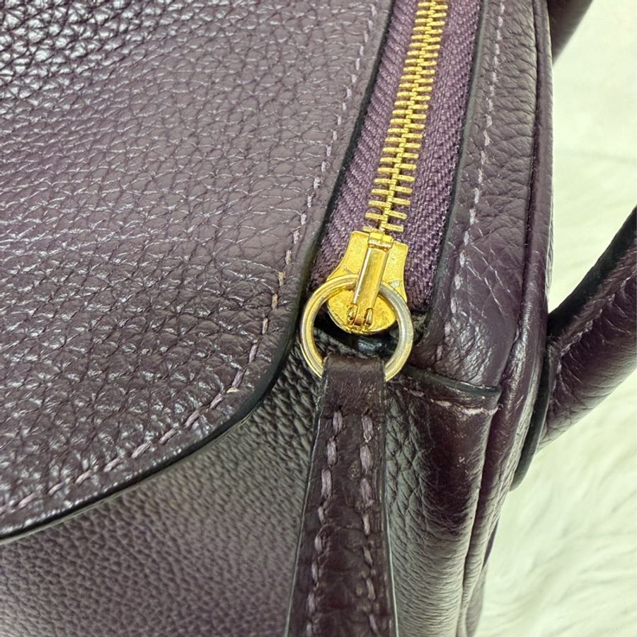 HERMES LINDY 26❗️超美葡萄紫 金釦 肩背包 手提包 LINDY 26-36