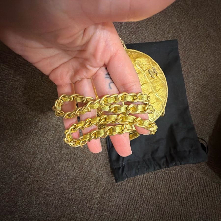 Chanel 金色小圓包-4