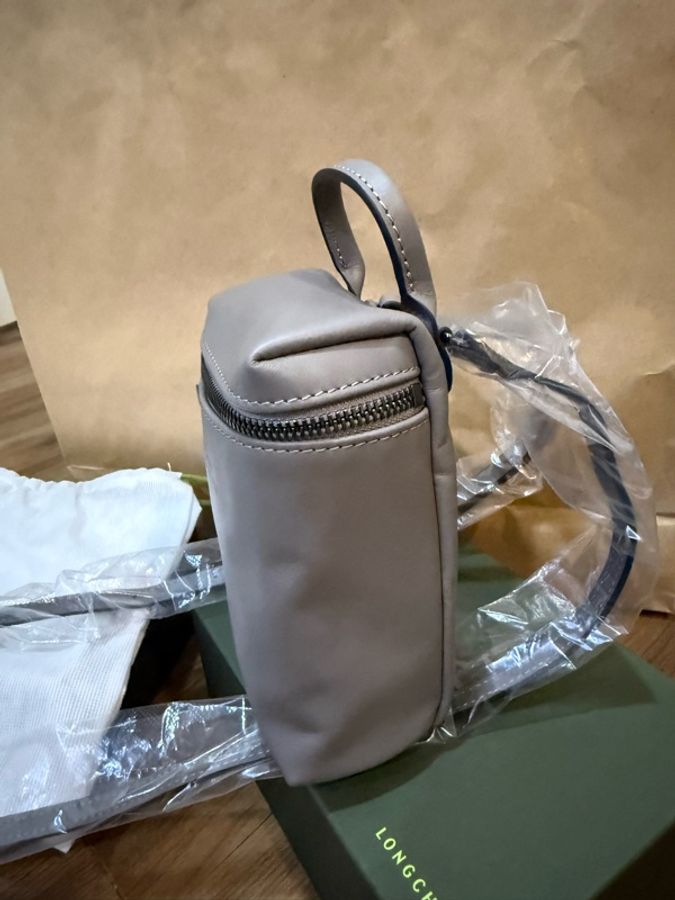 LONGCHAMP LE PLIAGE XTRA系列牛皮直式斜背包 斑鳩灰-12