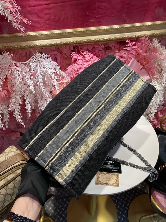 Chanel 黑大款沙灘包-5