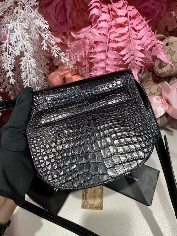 YSL 牛皮鱷魚紋斜背包-2