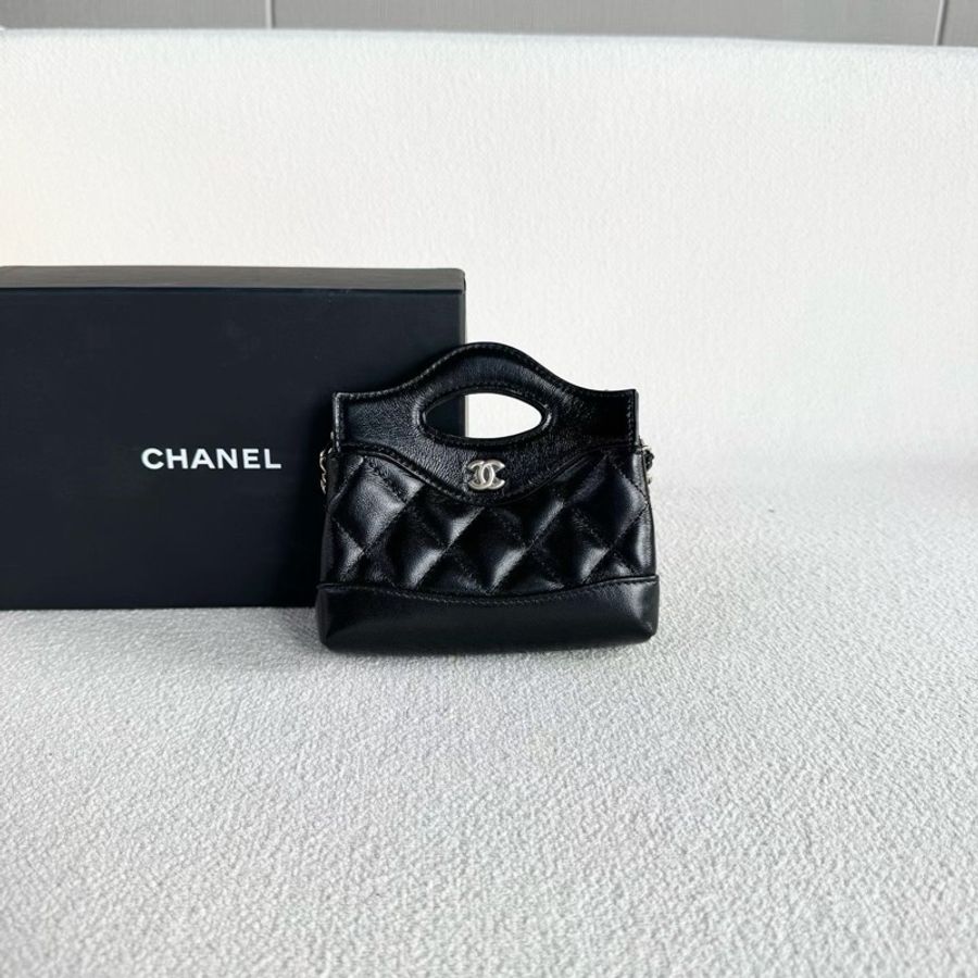 【威選精品】🖤 CHANEL 黑色超 Mini 31 Bag|油蠟皮・淡金扣-4