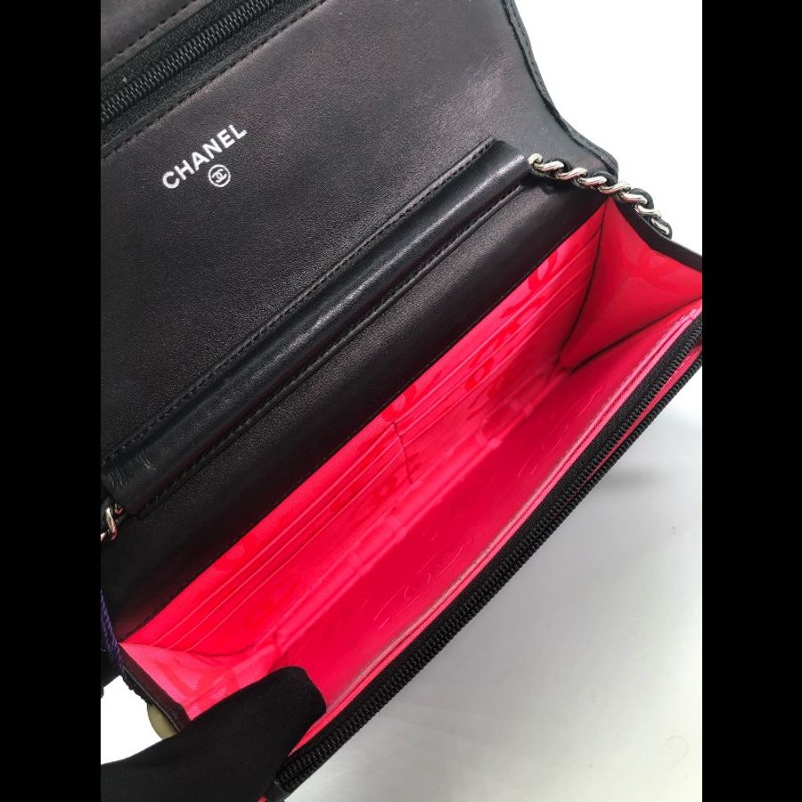 Chanel香奈兒 黑色牛皮康鵬WOC-8