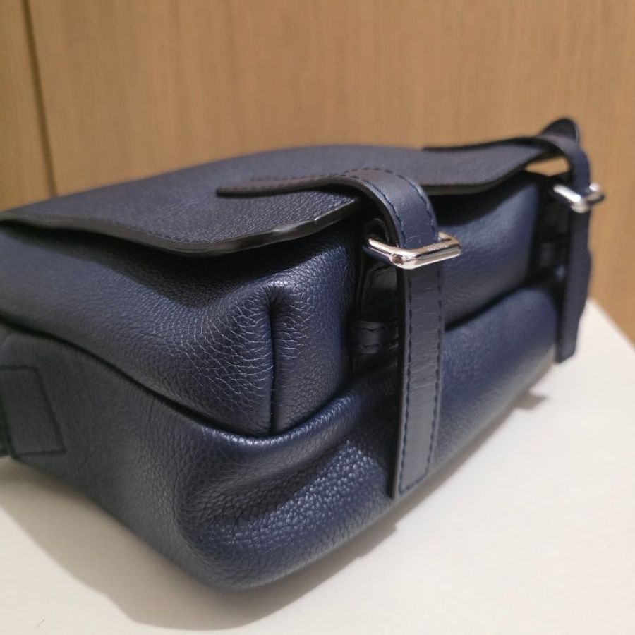 Loewe Military Messenger Bag 銀扣斜孭袋-2
