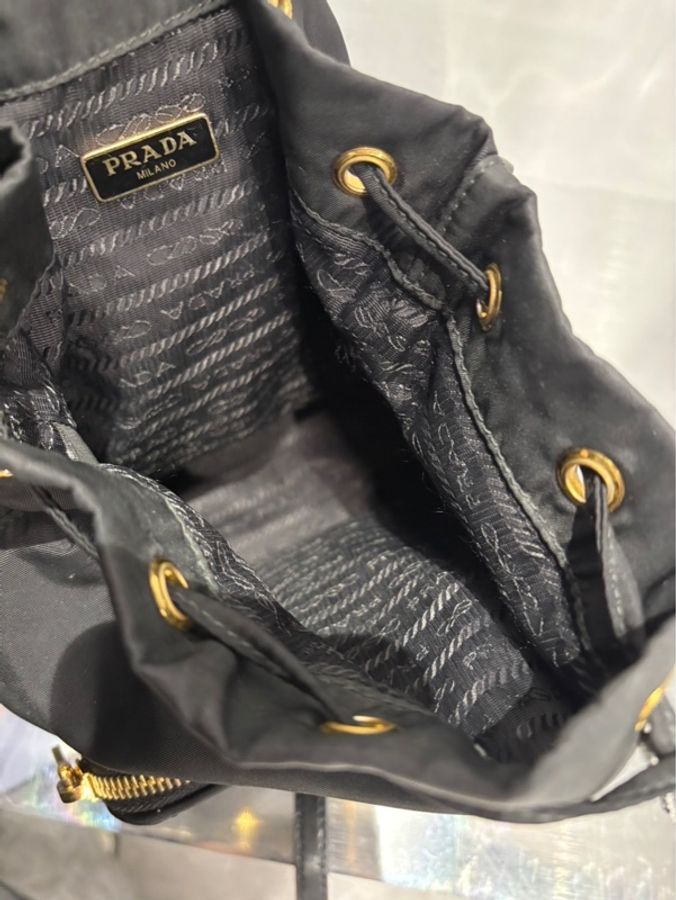 Prada 金扣迷你水桶包 |Classic Trend CT精品|台北東區實體-5