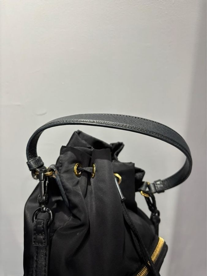 Prada 金扣迷你水桶包 |Classic Trend CT精品|台北東區實體-7