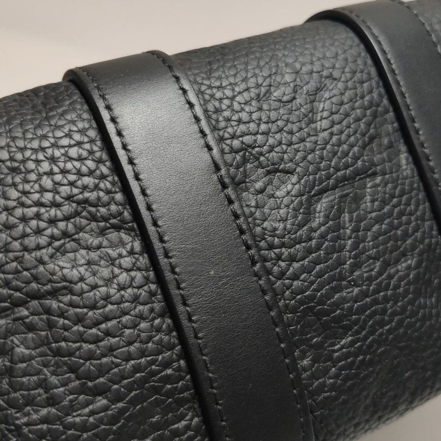 Louis Vuitton (LV) Keepall25牛皮純色老花壓紋加強飾帶斜背包單肩包晶片款-22