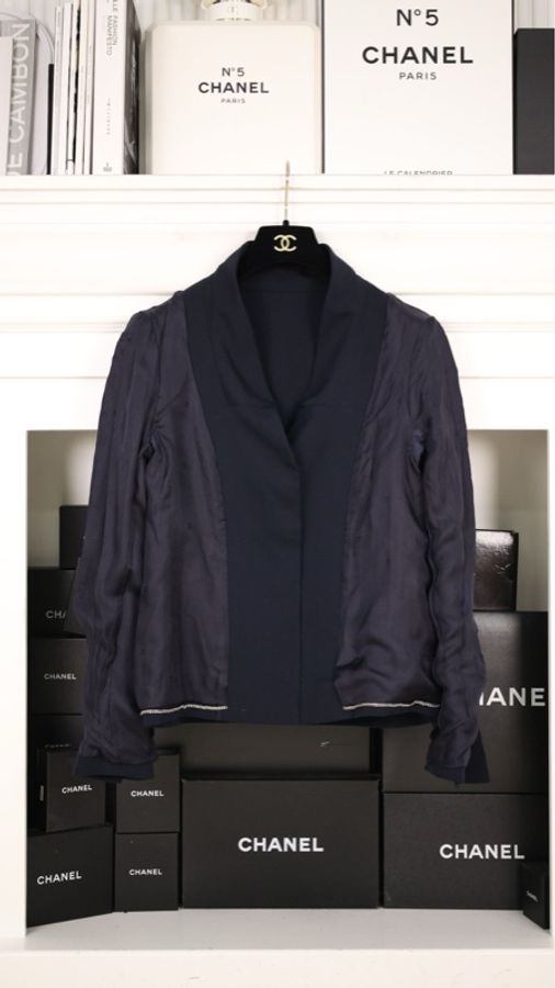Chanel 98年深蓝色四叶草琉璃扣两口袋外套-9