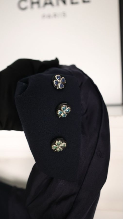 Chanel 98年深蓝色四叶草琉璃扣两口袋外套-30