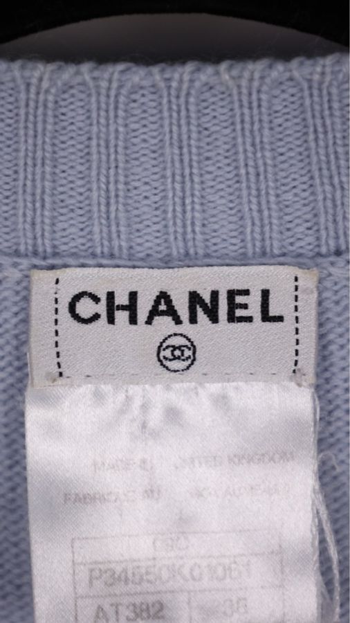 Chanel 09年baby蓝山羊绒针织爱心扣两口袋开衫外套-22