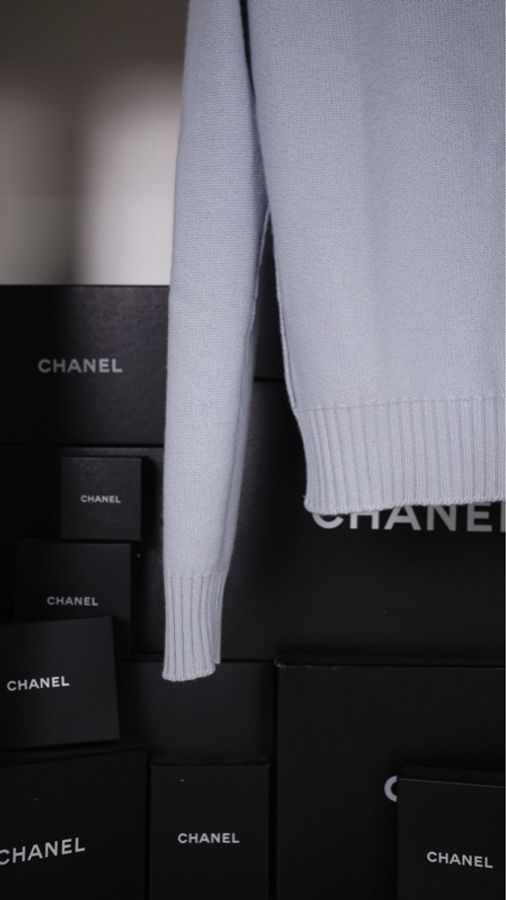 Chanel 09年baby蓝山羊绒针织爱心扣两口袋开衫外套-35