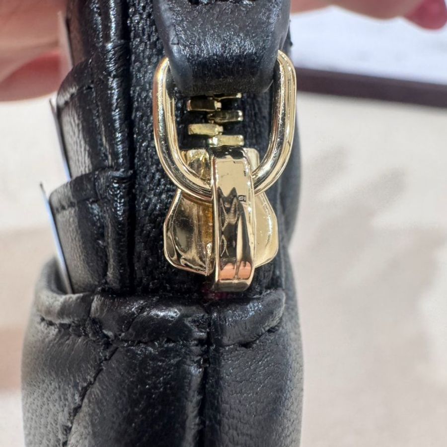 CHANEL19經典黑金小羊皮拉鍊零錢包-18