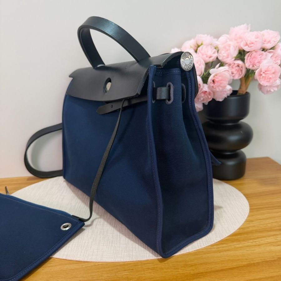 Hermès愛馬仕herbag31防水布 黑藍拼色 鎖與鑰匙齊全-1