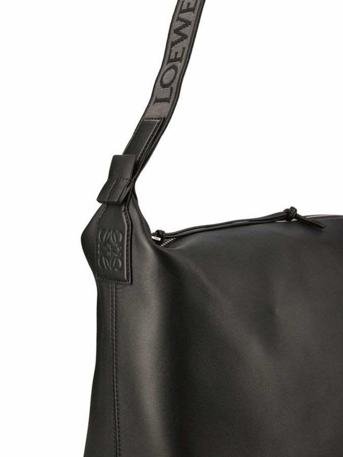 Loewe 男士 Cubi 提花肩帶斜挎包均碼碼44cm*18cm*30cm-3