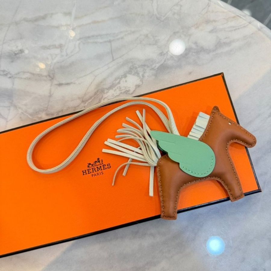 HERMÉS 牛油果綠小飛馬(B刻)-0