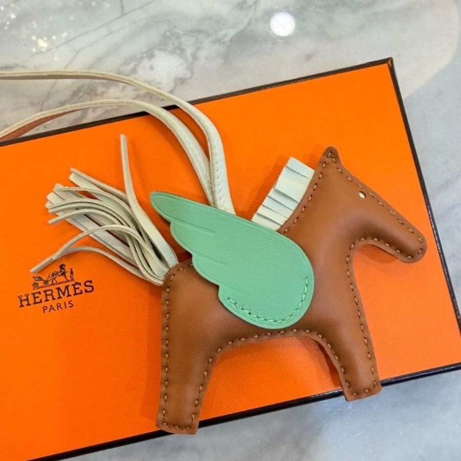 HERMÉS 牛油果綠小飛馬(B刻)-1