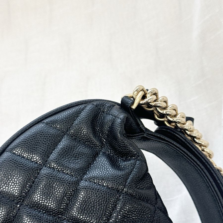 Chanel Bow Hobo Pouch-5