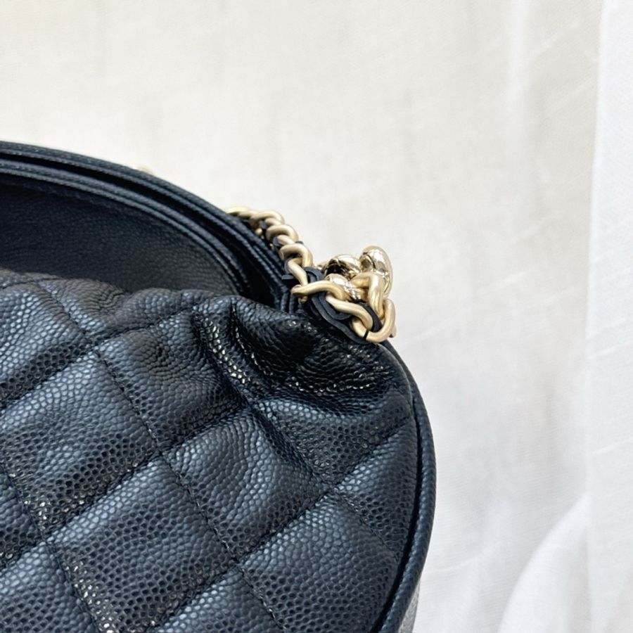 Chanel Bow Hobo Pouch-7