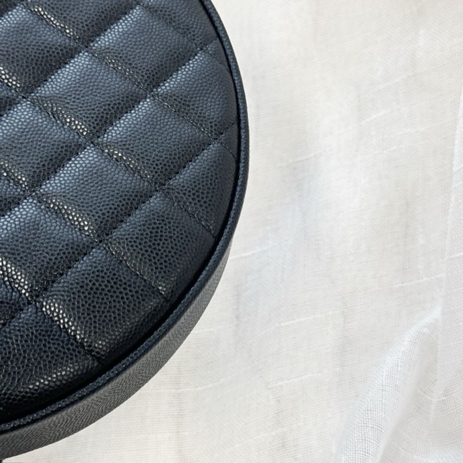 Chanel Bow Hobo Pouch-9