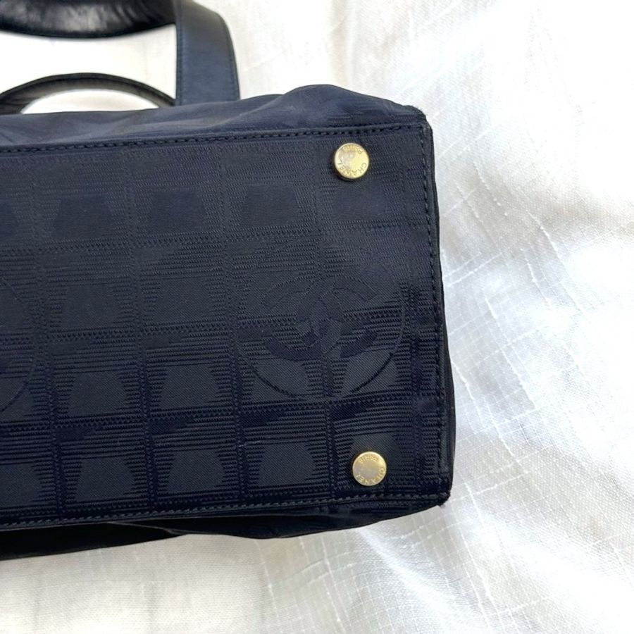 Chanel New Travel Line Boston Vintage-8