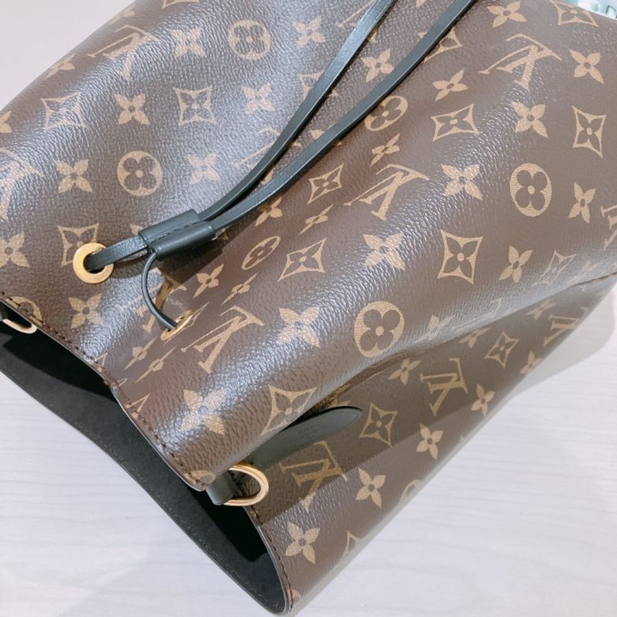 TK2097 Louis Vuitton 水桶包中號黑色老花 金扣肩背包 Black Monogram Canvas NéoNoé MM Bag-9