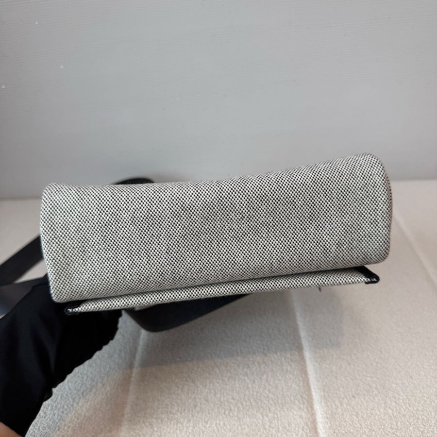 Hermes愛馬仕 herbag mini迷你 黑白熊貓色斜背包 金扣-5