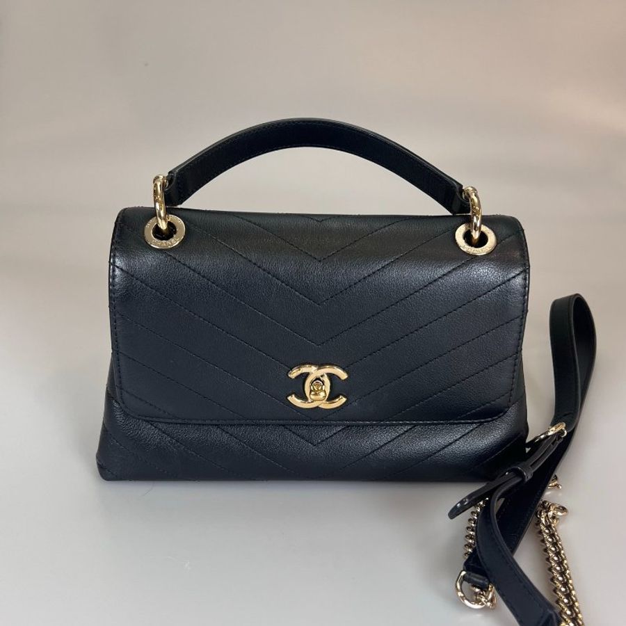 CHANEL HANDLE 24山型紋手提包 牛皮黑金 保卡款27開-1