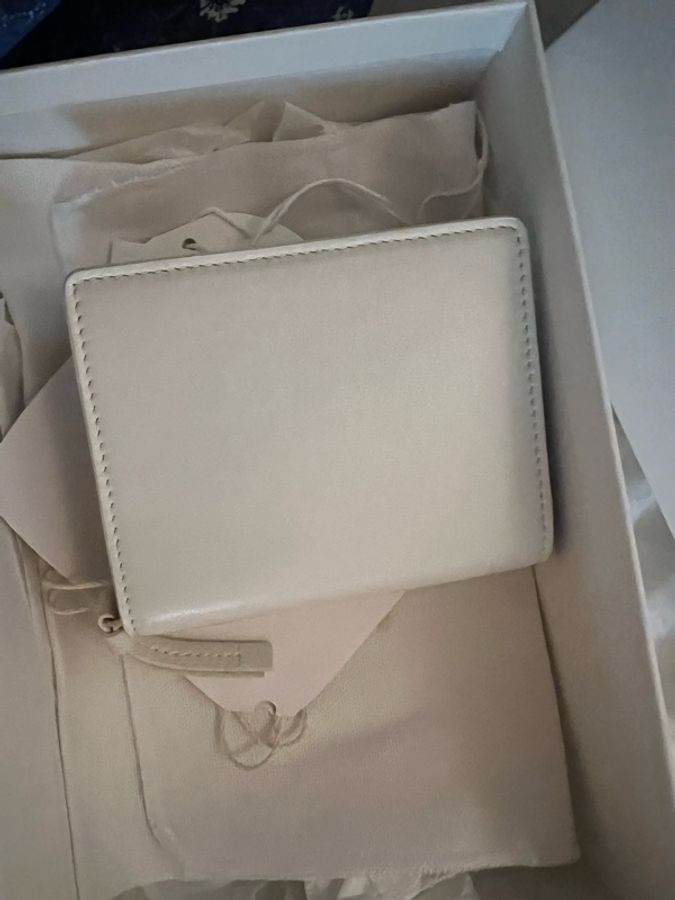 Chloé Sense 字母刺繡短夾|現貨-1