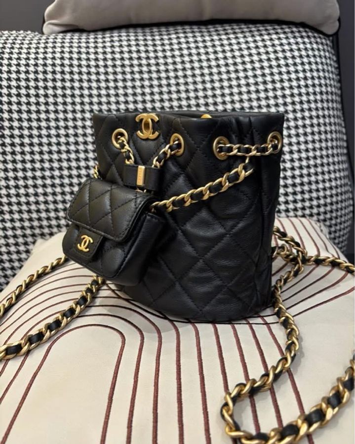 Chanel mini backpack AS3947 黑金-1