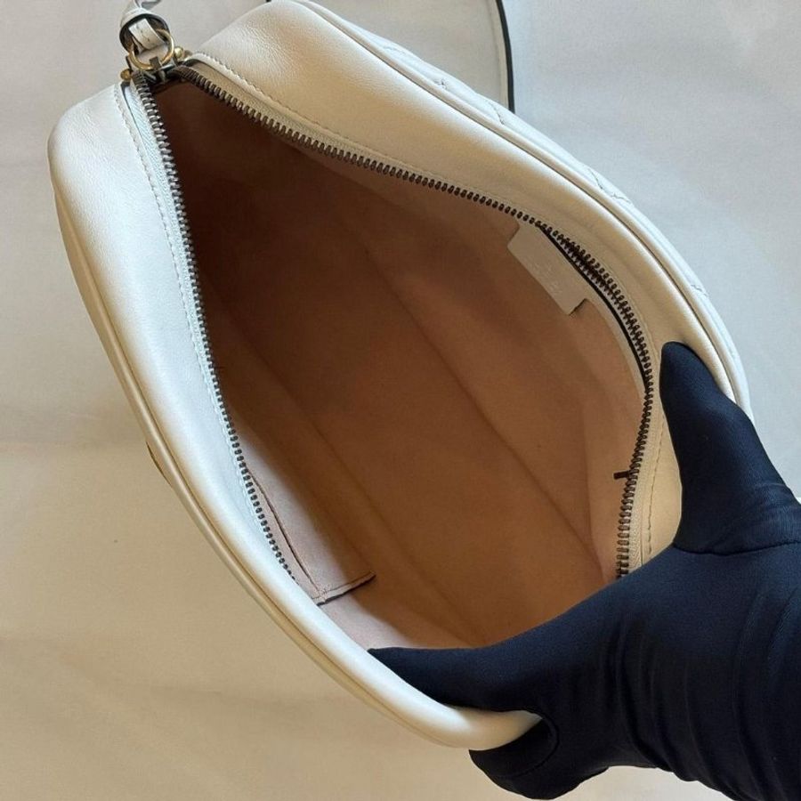Gucci Marmont 白色馬夢相機包-5