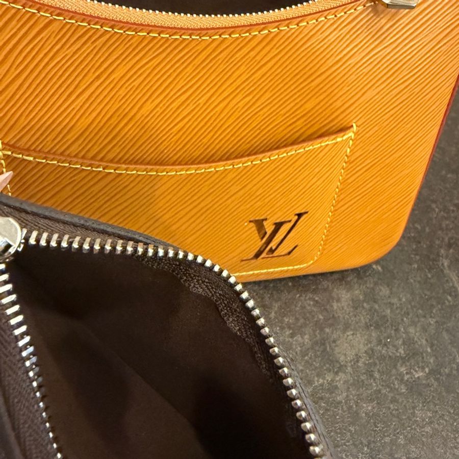 Louis Vuitton(LV) Marelle Epi 紋理皮革手提斜背包-1