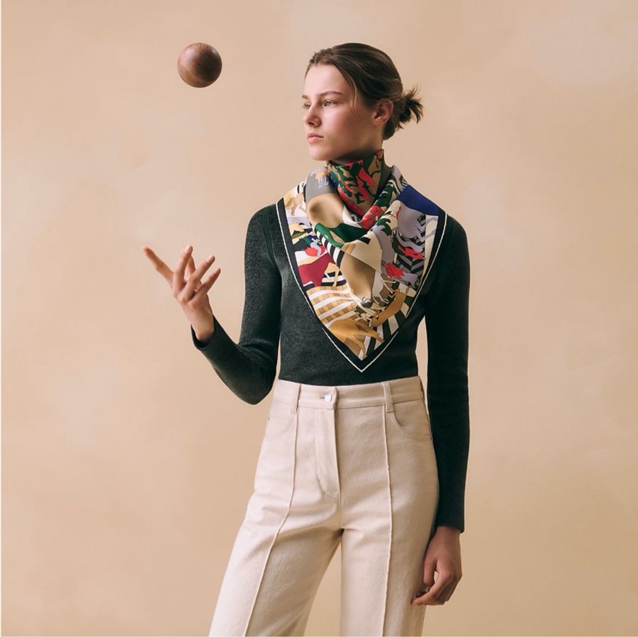 📤 全新 現貨 🧡 Hermes Scarf 90 絲巾 方巾 圍巾🧣Mon Cheval et Moi 我與我的馬-1