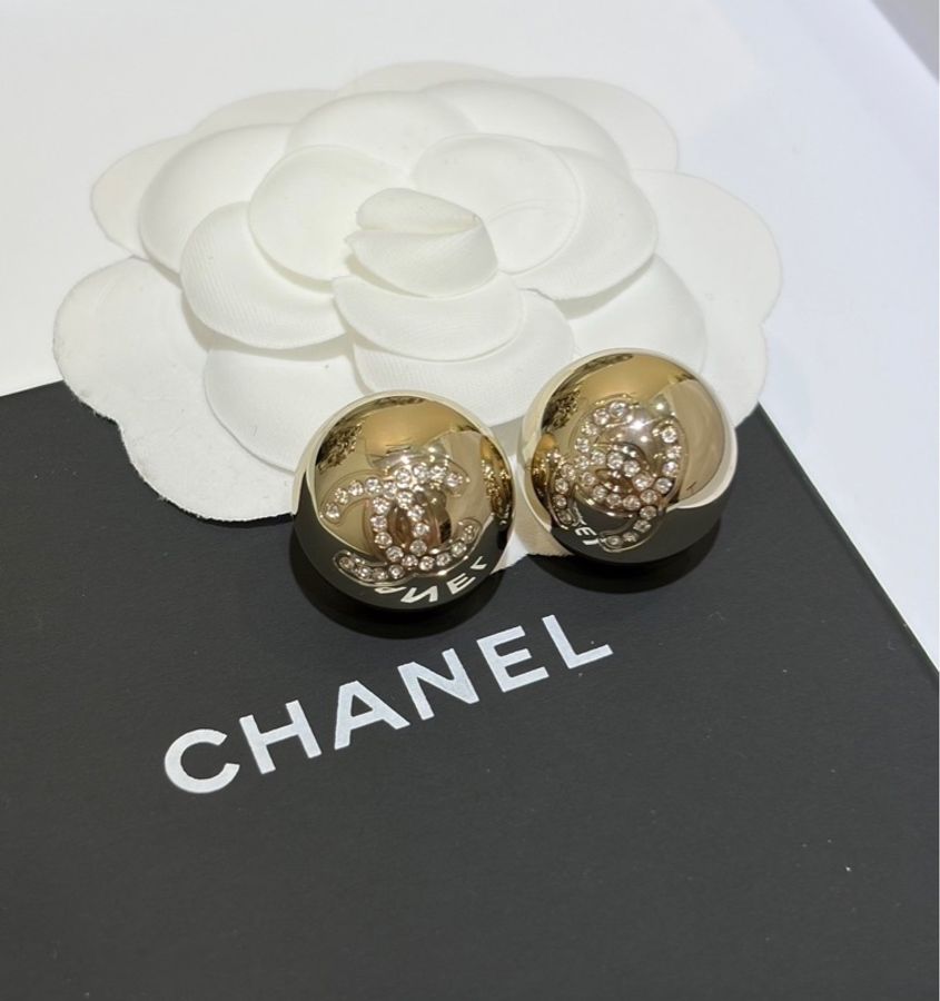 *SHIHNA名牌精品* CHANEL 水鑽雙C耳釘-1