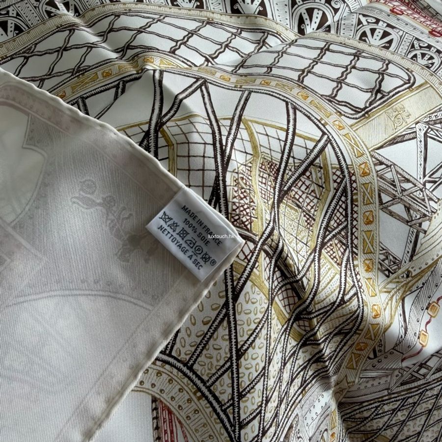 📤 全新 現貨 🧡 Hermes Scarf 90 絲巾 方巾 圍巾🧣Chevaux d'Hephaistos 赫菲斯托斯之馬 啡色/白色-7