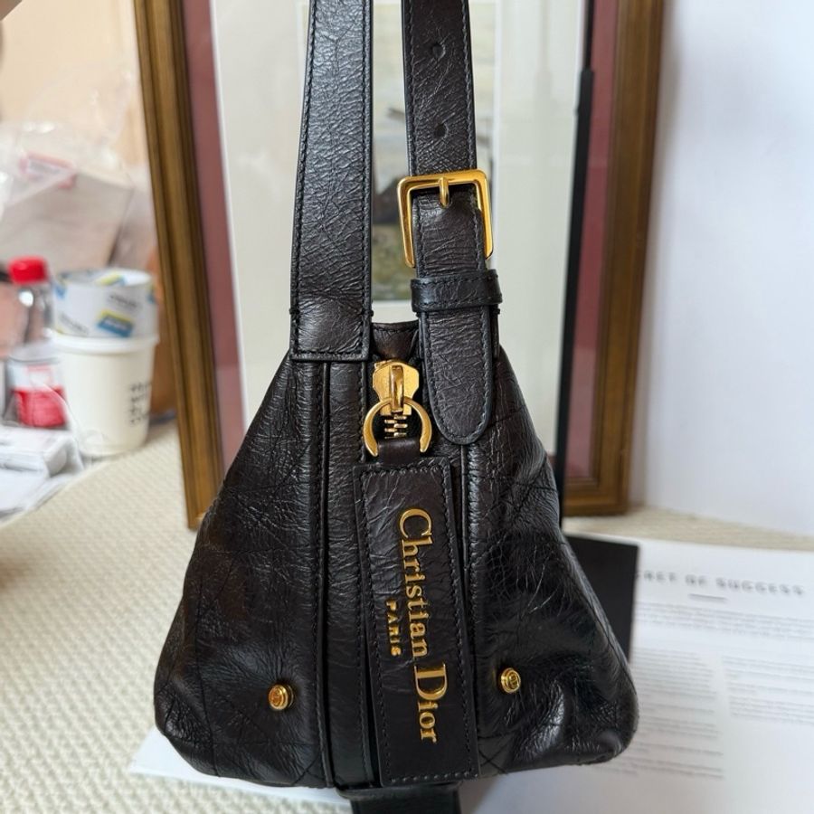 Dior迪奧 D-Journey 黑金中號hobo單肩包斜挎包飯盒包-3