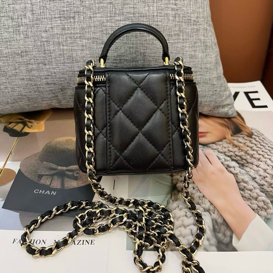 Chanel香奈兒 黑金化妝小盒子包手提包斜挎包-2