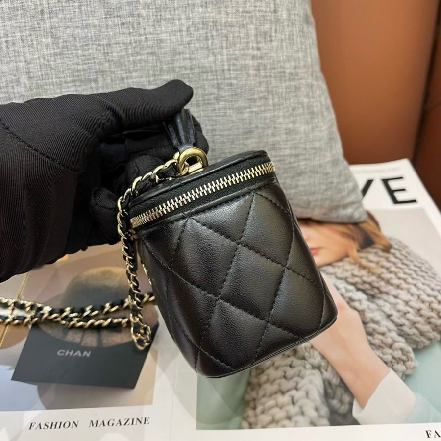 Chanel香奈兒 黑金化妝小盒子包手提包斜挎包-3