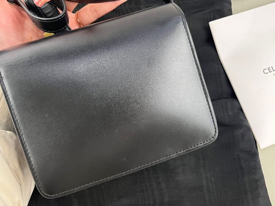 Celine賽琳黑金豆腐包box迷你號mini-3