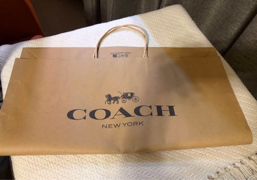 【近全新日貨】Coach 經典老花防刮拉鍊托特包（深咖黑）附原廠紙袋．通勤神包/大容量 Gallery Tote-13
