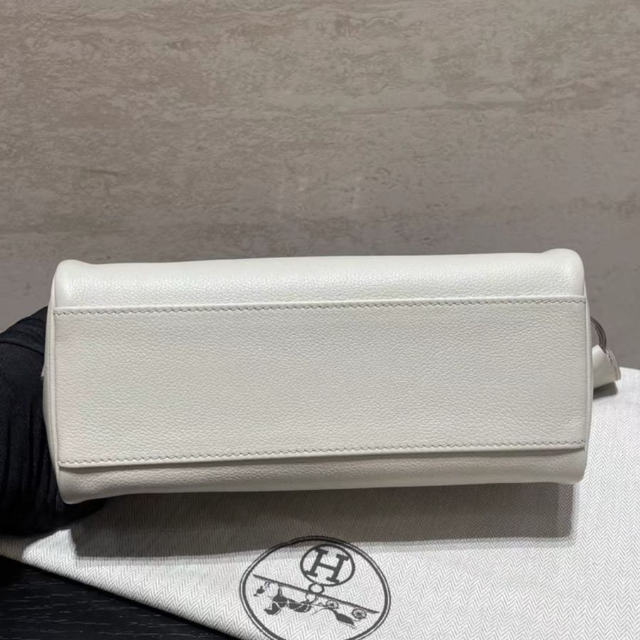 HERMES Kelly Messenger 郵差包 8L冰川白 Evercolor皮 銀扣 W刻-2