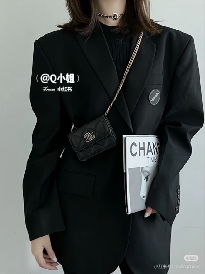 【威選精品】🖤 CHANEL 黑色琺瑯雙C小腰包|迷你精品新寵-1