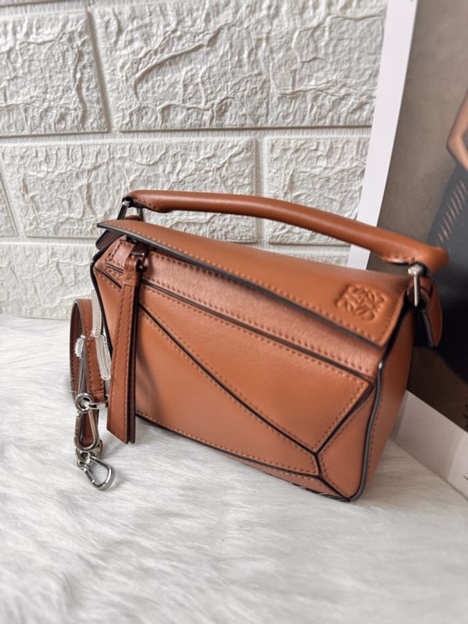 LOEWE Puzzle Mini棕色-1